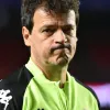 Vasco enfrenta desfalque por indisposição de jogador e confirma escalação contra o Juventude