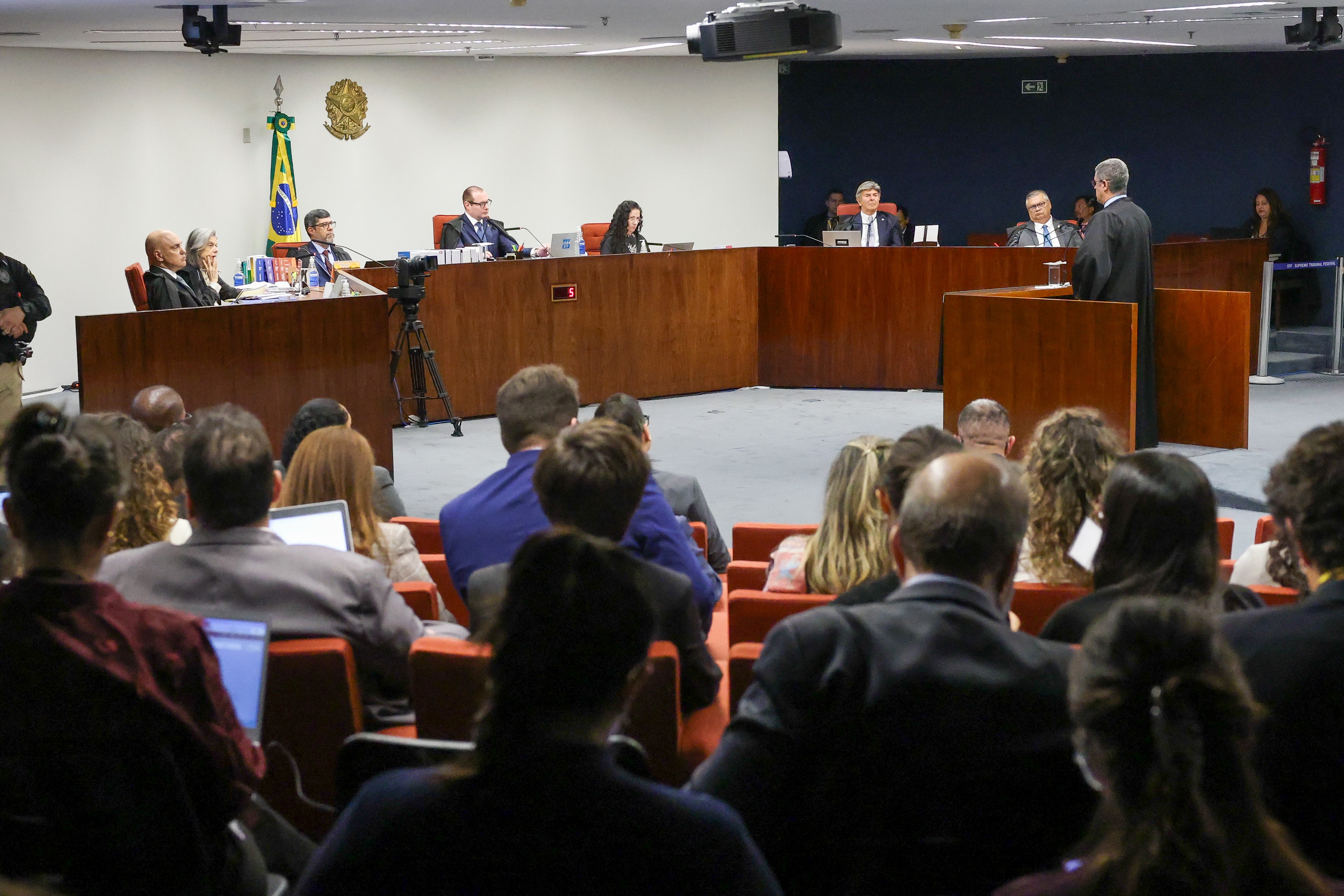 Trama golpista: após conclusão das alegações das defesas, ministros do STF ajustam votos